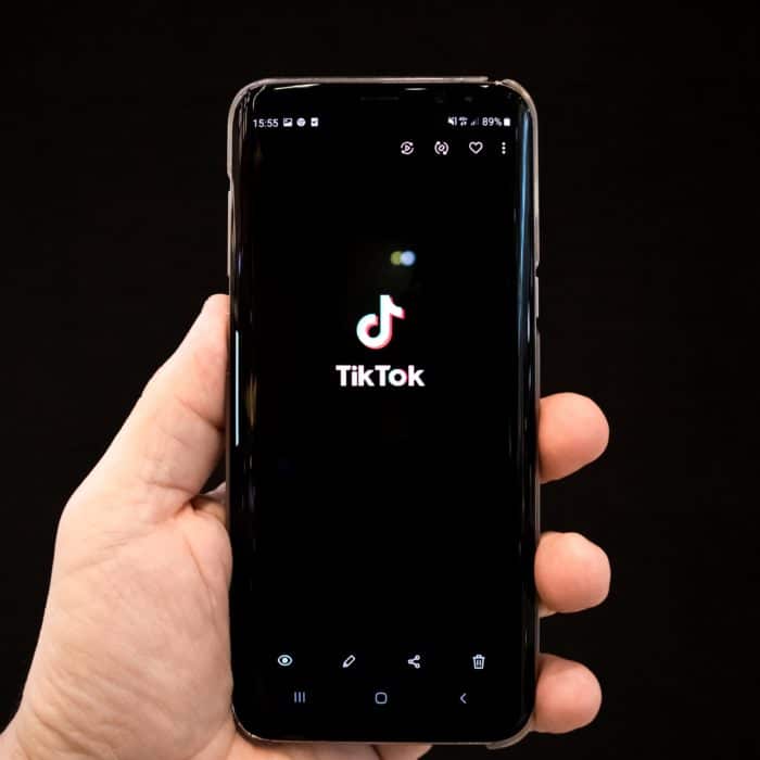 TikTok Black Phone Background