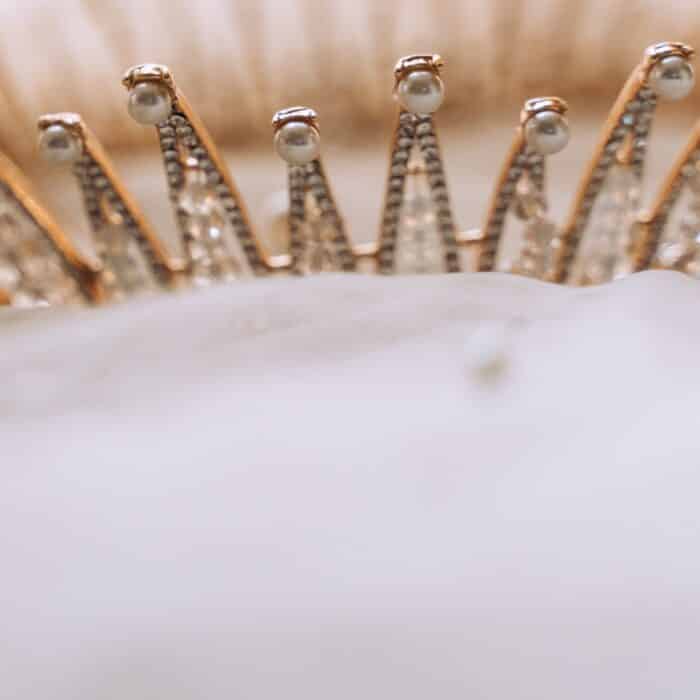 crown with pearls